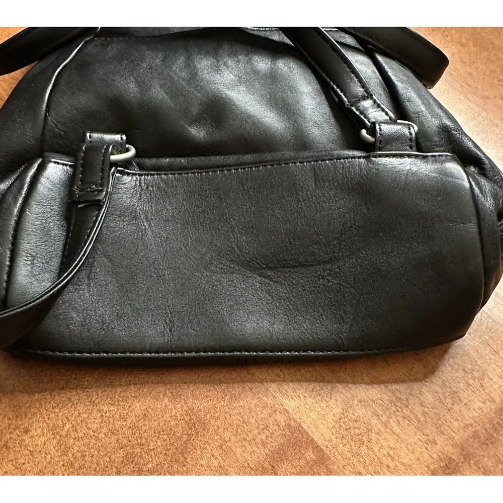 Pop's Black Leather Backpack Pockets Zip Medium Unisex‎ Minimalist